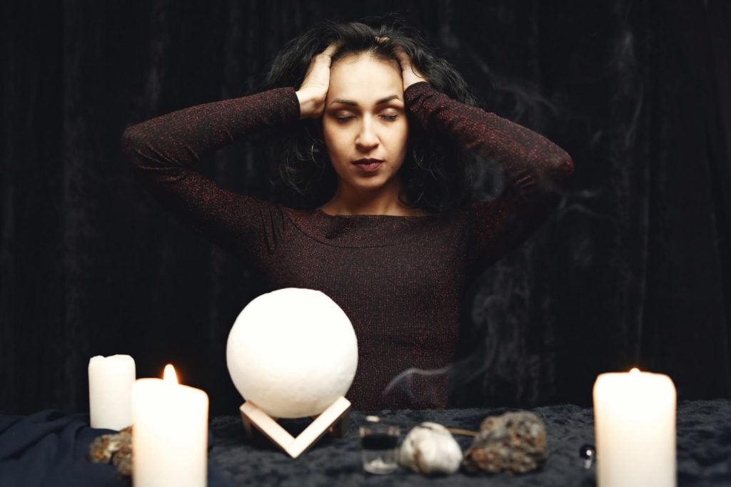 fortune teller in mississauga - what to expect