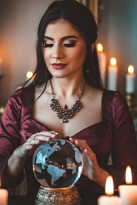 Fortune Teller in North York